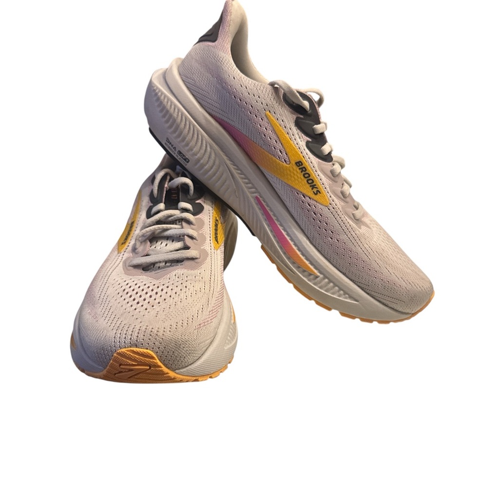 Brooks Women's Athletic Shoes - White and Yellow
